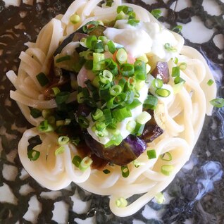 ナスと豚肉の冷やしカレーうどん